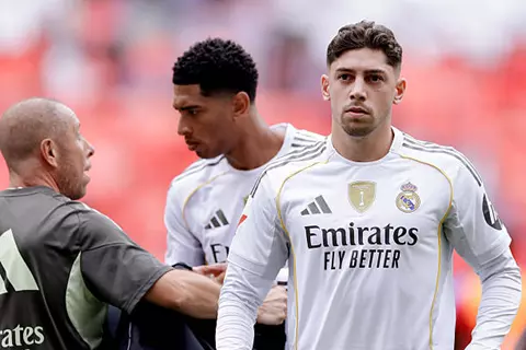 "لن أستسلم أبدًا وسأقاتل حتى النهاية".. فالفيردي ينفي رفض اللعب لريال مدريد